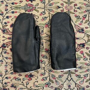 Classic Leather Mittens